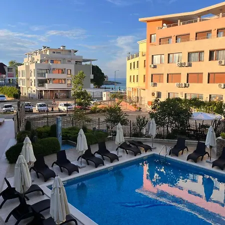 شقة Modern 1br With Sea View & Pool Included With Parking Space *